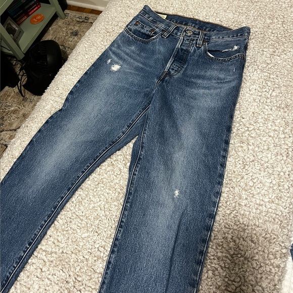 Levi's 501 Original Fit - Size 26 x 30, medium/dark wash - Picture 4 of 8